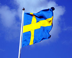 640px-Swedish_flag_with_blue_sky_behindsmall